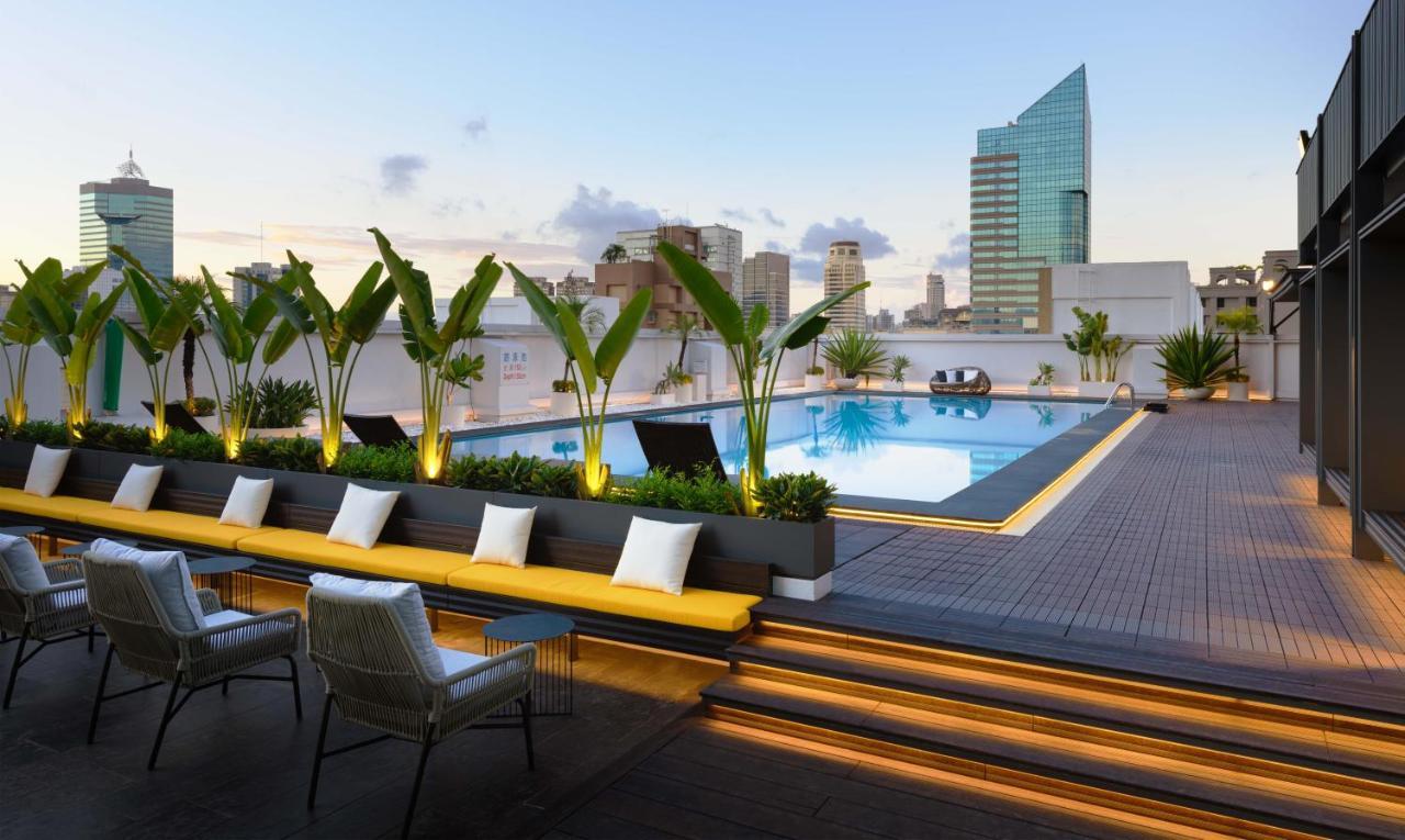 ฮาวาร์ด พลาซ่า โฮเต็ล Hotel เกาสง ภายนอก รูปภาพ Rooftop pool at the hotel