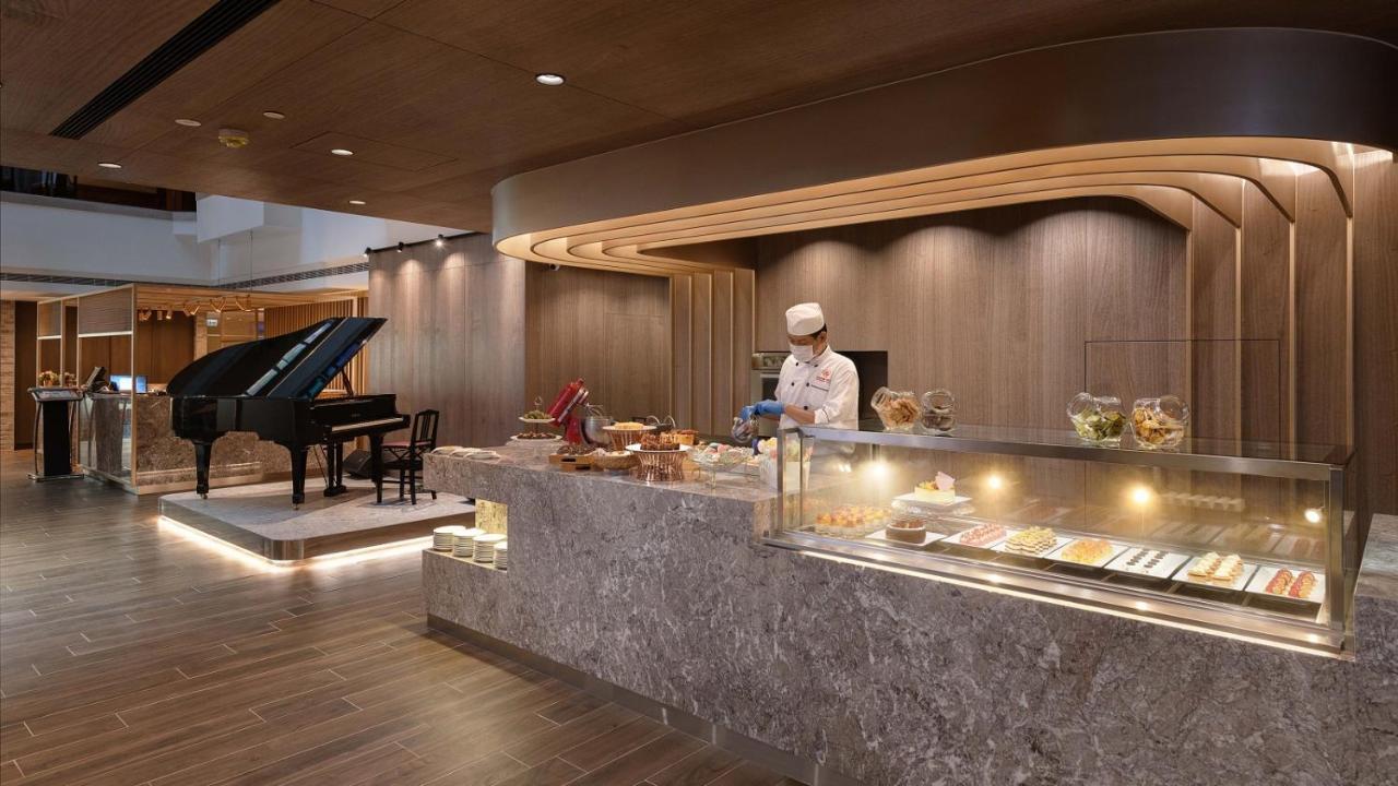 ฮาวาร์ด พลาซ่า โฮเต็ล Hotel เกาสง ภายนอก รูปภาพ The Wing at Hong Kong International Airport