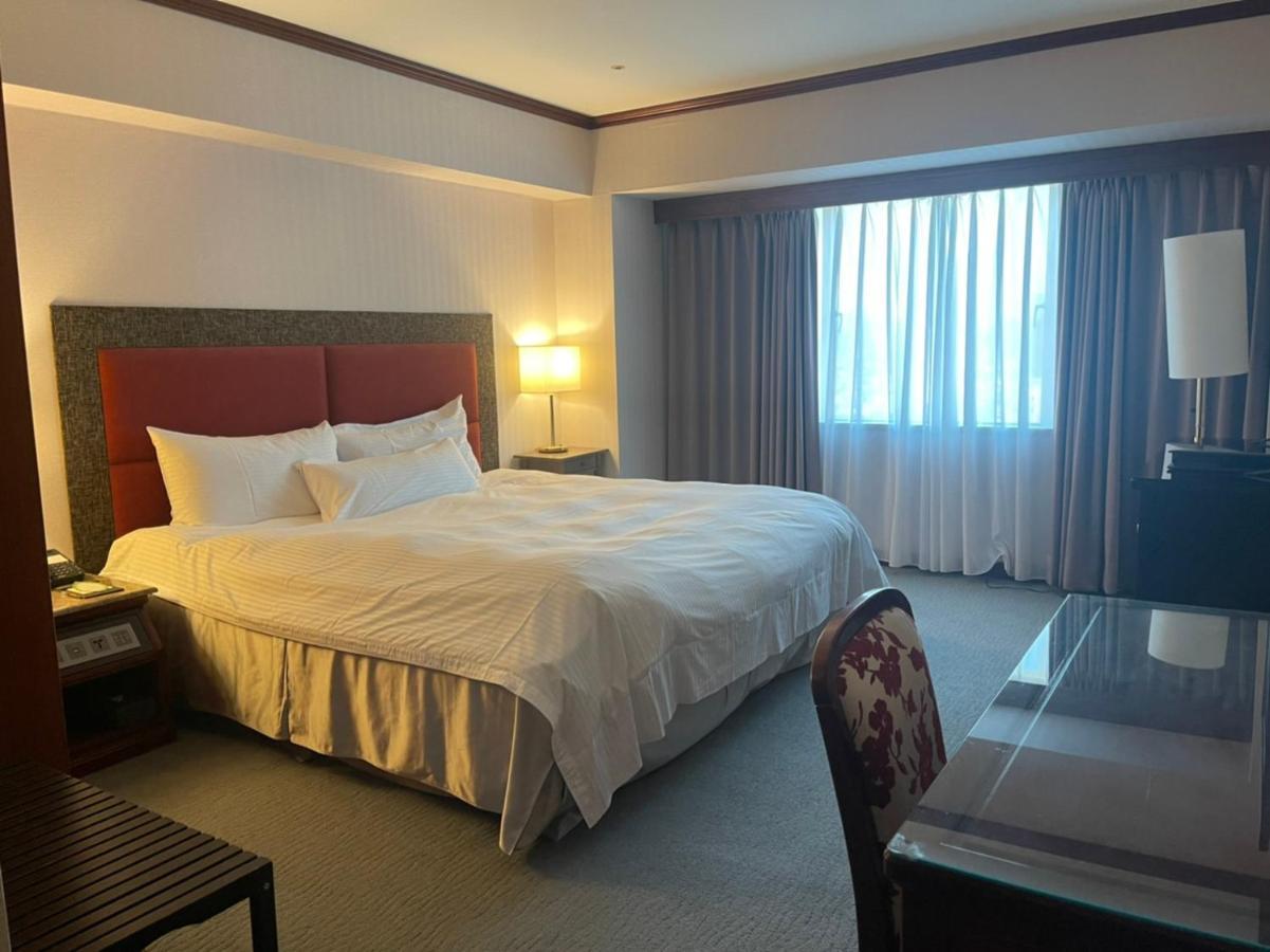 ฮาวาร์ด พลาซ่า โฮเต็ล Hotel เกาสง ภายนอก รูปภาพ