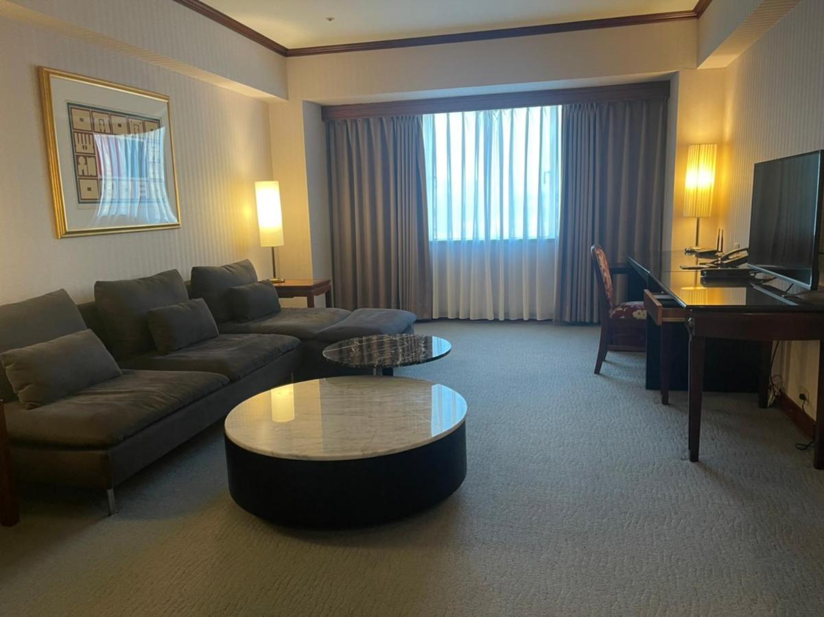 ฮาวาร์ด พลาซ่า โฮเต็ล Hotel เกาสง ภายนอก รูปภาพ A suite at the hotel