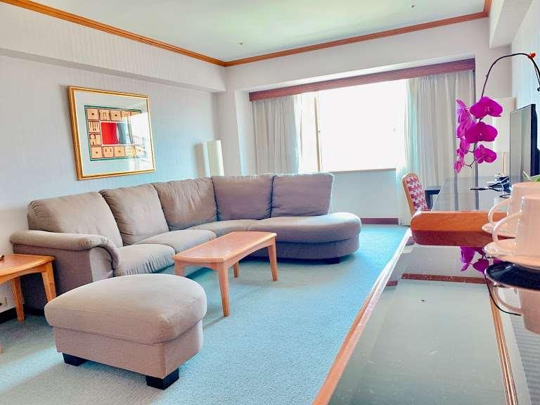 ฮาวาร์ด พลาซ่า โฮเต็ล Hotel เกาสง ภายนอก รูปภาพ A living room in a condominium
