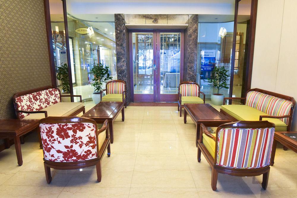 ฮาวาร์ด พลาซ่า โฮเต็ล Hotel เกาสง ภายนอก รูปภาพ Lobby