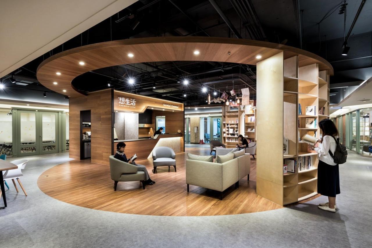 ฮาวาร์ด พลาซ่า โฮเต็ล Hotel เกาสง ภายนอก รูปภาพ Library