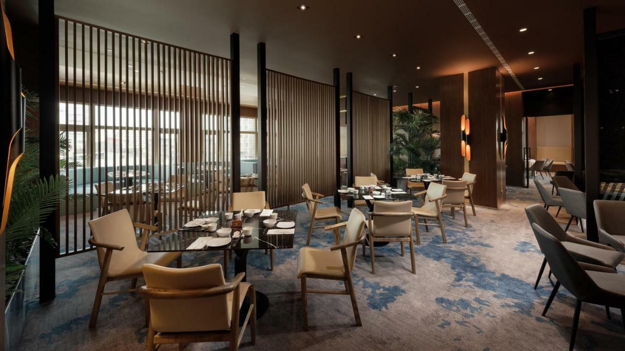 ฮาวาร์ด พลาซ่า โฮเต็ล Hotel เกาสง ภายนอก รูปภาพ The Wing at Hong Kong International Airport